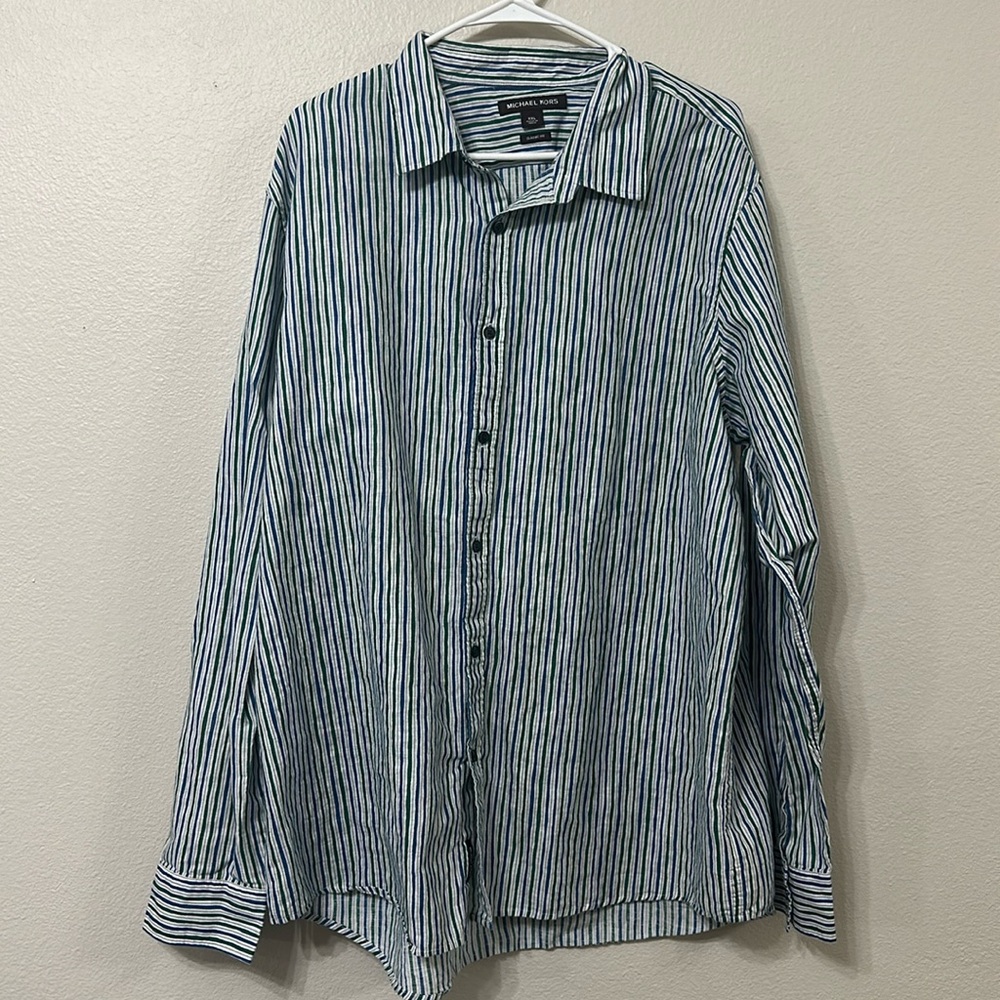 Michael Kors classic fit long sleeve button up shirt